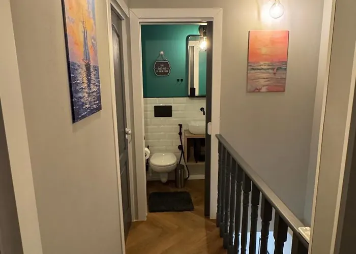 Bali House 빌라 부쿠레슈티